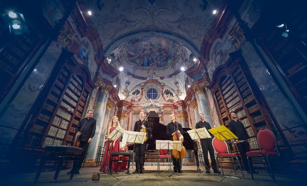 Stage performance image